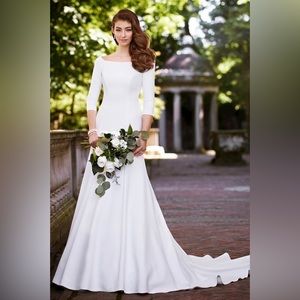 Martin Thornburg
119255 “Naomi” Wedding Gown